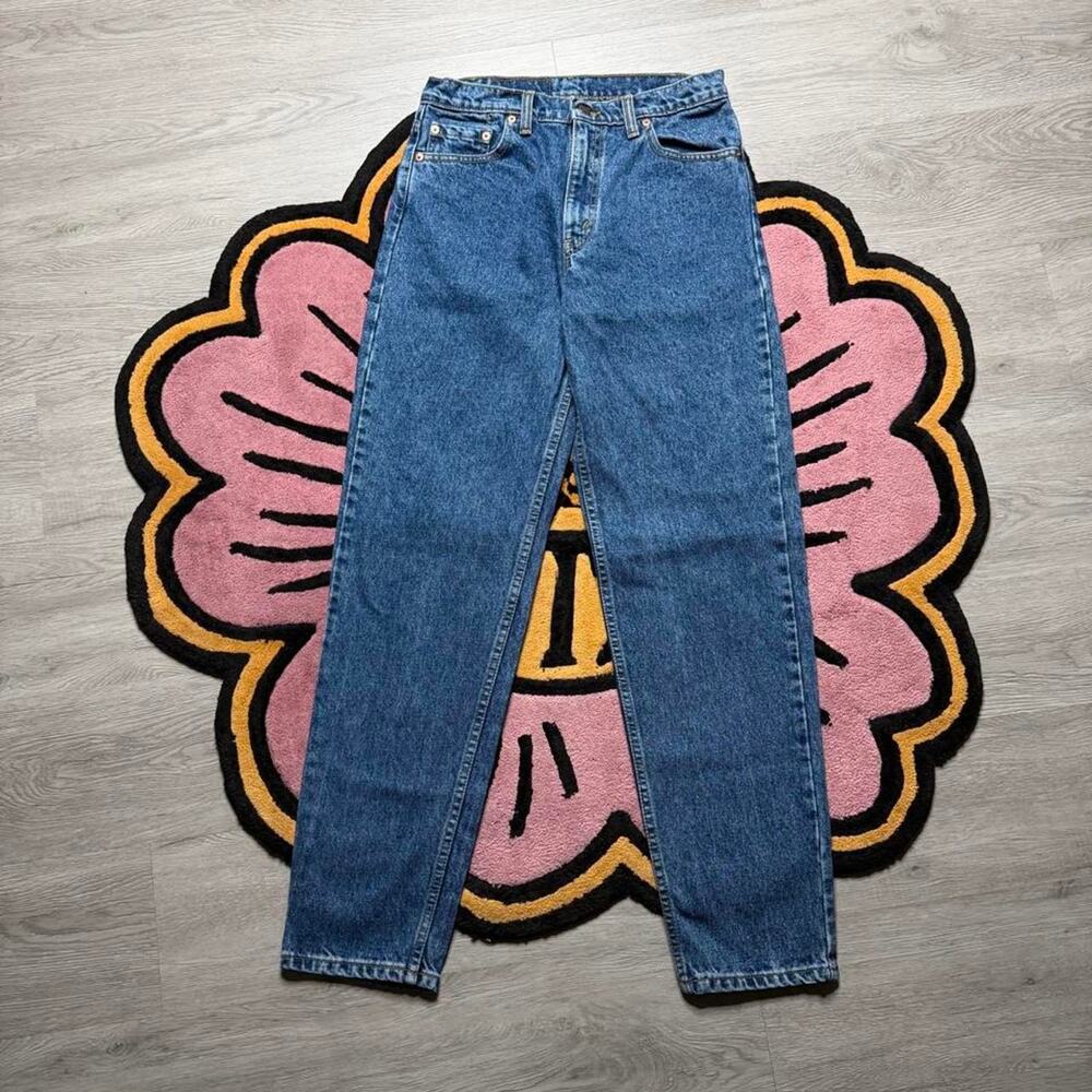 Vintage Y2K Levi’s 550 Relaxed Fit Tapered Fit Denim Jeans Size 30x32 Blue